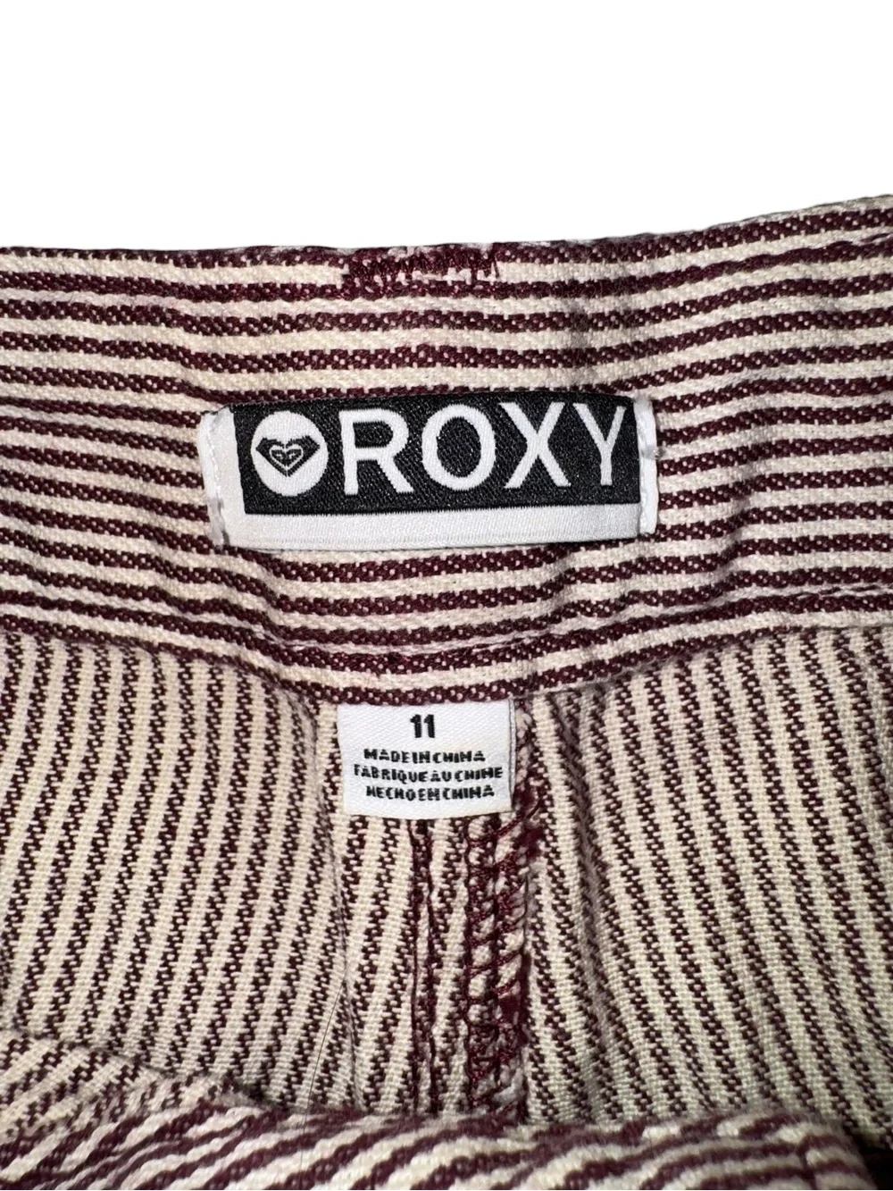 VTG Roxy Striped Cotton Shorts Womens Size 11 Low Rise Cuffed Surf Y2K